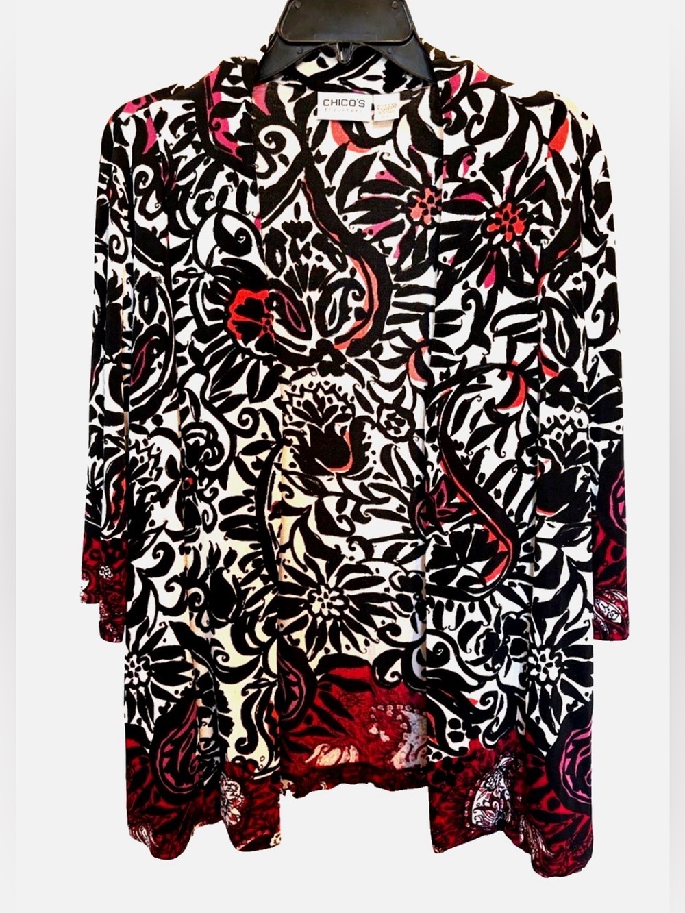 Chico’s Travelers Open Front Cardigan Jacket Size 1 Medium Black Red Floral Knit